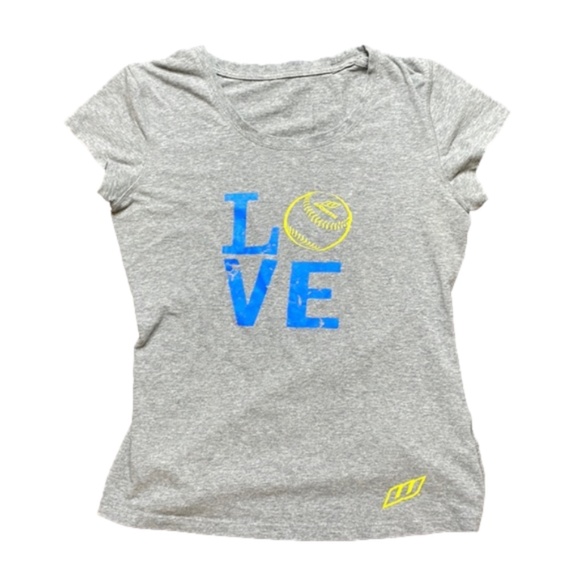 Worth Tops - Women's Softball "LOVE" Shirt Size Small